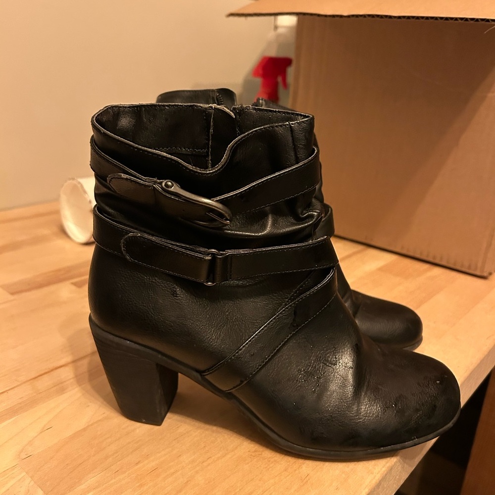 Levity Black Ankle Booties - Picture 3 of 8
